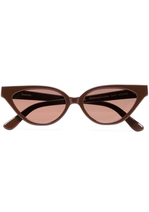 Velvet Canyon Beatniks cat-eye sunglasses - Brown