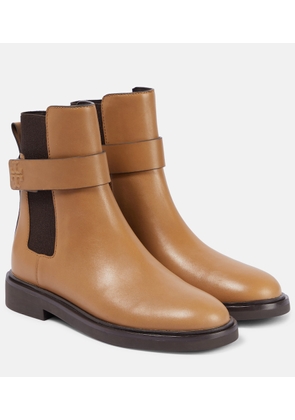 Tory Burch logo-embossed Tall Leather Boots - Brown