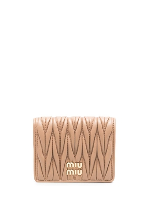 Miu Miu fold out leather wallet - Brown