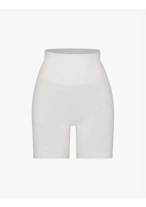 Smoothing mid-rise stretch-woven shorts