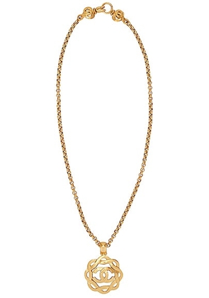 chanel Chanel 1997 Large CC Pendant Necklace in Gold - Metallic Gold. Size all.
