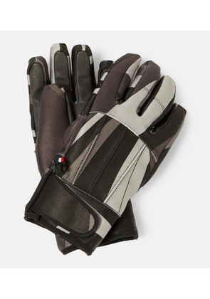 Pucci x Fusalp printed ski gloves