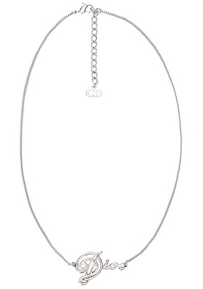 dior Dior Cursive Logo Necklace in Silver - Metallic Silver. Size all.