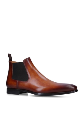 Magnanni Leather Chelsea Boots