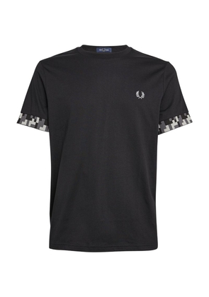 Fred Perry Cotton Pixel-Cuff T-Shirt