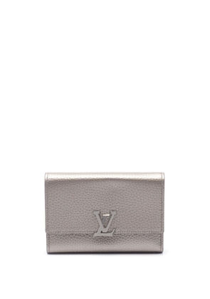 Louis Vuitton 2020 pre-owned Portefeuille Capucines continental wallet - Grey