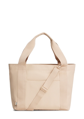 BEIS The BEISICS Tote in Beige.