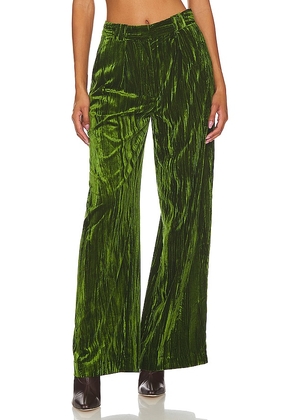 NBD Crinkled Velvet Pleated Trousers in Green. Size M, S, XL, XS, XXS.