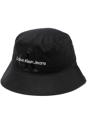 Calvin Klein Jeans logo-print bucket hat - Black