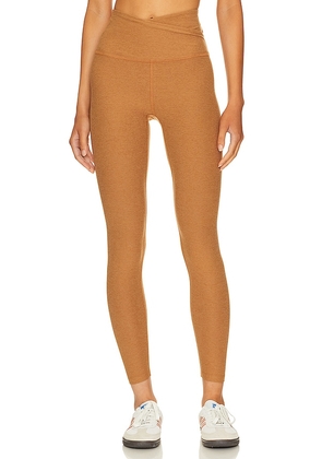 Beyond Yoga Spacedye At Your Leisure High Waisted Midi Legging in Tan. Size M, S, XL, XS.