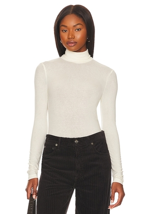 AGOLDE Pascale Turtleneck in Cream. Size M, S, XL, XS.