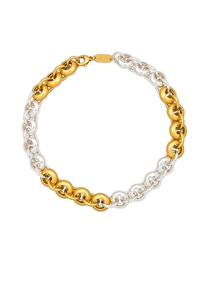 EMMA PILLS Lucien Two Tone Necklace in Metallic Gold.