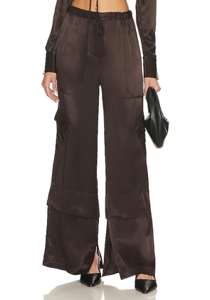 L'Academie Mila Pant in Chocolate. Size M.
