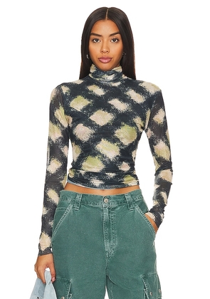 Steve Madden Fiona Top in Green. Size M, S, XL, XS.