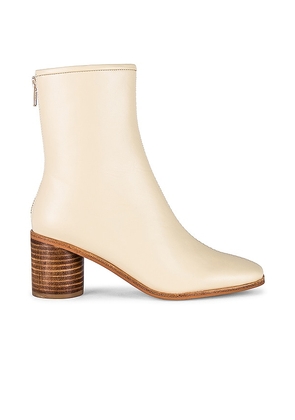 Sol Sana Ethan Boot in Ivory. Size 38, 40.