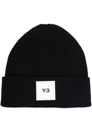 Y-3 logo-patch ribbed beanie - Black