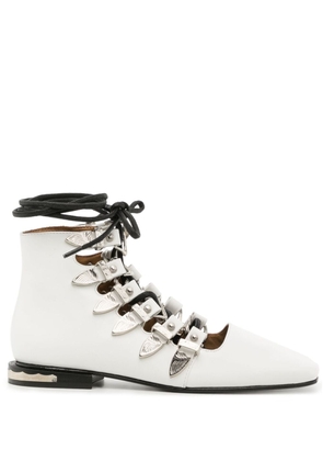 Toga Pulla buckle leather sandals - White