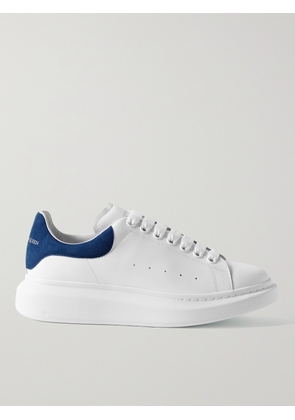 Alexander McQueen - Exaggerated-Sole Suede-Trimmed Leather Sneakers - Men - White - EU 39