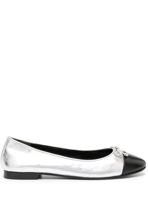 Tory Burch Cap Toe leather ballerina shoes - Silver