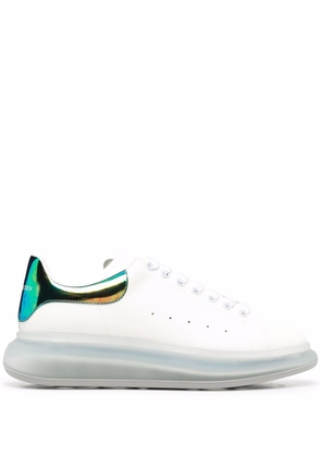 Alexander McQueen low-top metallic-heel sneakers - White