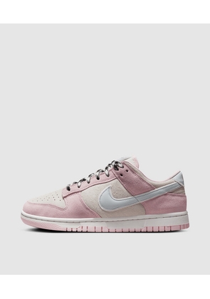 Womens dunk low pink foam sneaker