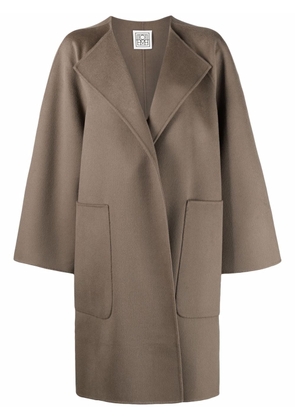 TOTEME Doublé patch-pocket cape coat - Brown