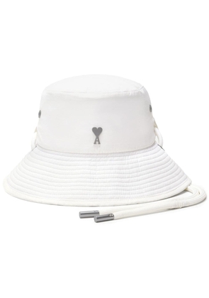 AMI Paris Ami de Coeur bucket hat - White