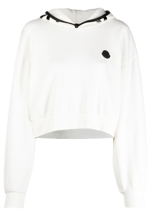 Moncler cropped logo print hoodie - White