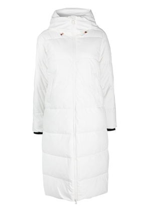 Save The Duck logo-patch quilted coat - White