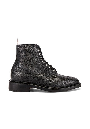 Thom Browne Wingtip Leather Boots in Black - Black. Size 11 (also in ).