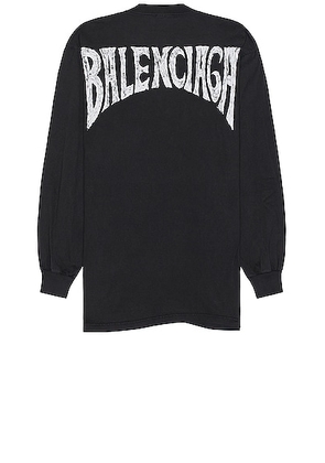 Balenciaga Stretched T-shirt in Faded Black & White - Black. Size 2 (also in 3, 4, 5).