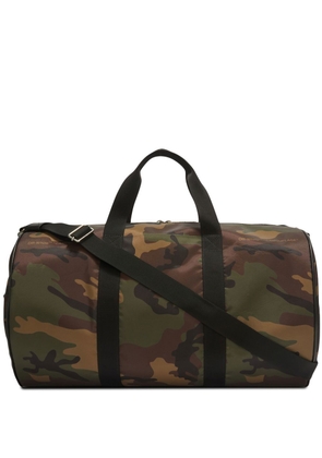 Off-White Arrows camouflage-print duffle bag - Green