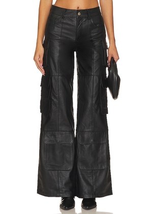 Deadwood Prowress Cargo Pants in Black. Size 34, 40.
