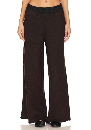 WeWoreWhat Piped Wide Leg Pull On Knit Pant in Black. Size L, M, S, XL.