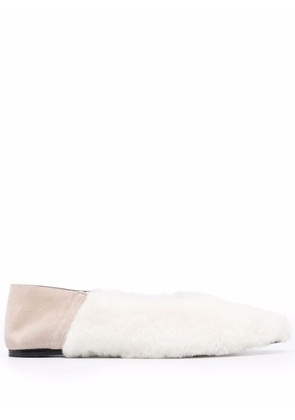 Studio Amelia pointed-toe babouche fur slippers - Neutrals