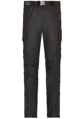 Givenchy Multipockets Cargo Pants With 4G Buckle in Black - Black. Size 52 (also in ).