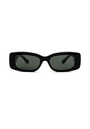 Gucci Thickness Rectangular Sunglasses in Black.