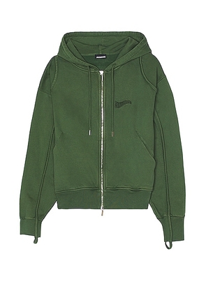 JACQUEMUS Le Sweater Camargue Zipper in Dark Green - Dark Green. Size S (also in L, XL/1X).