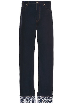 Burberry Relaxed Denim Jean in Indigo Blue - Blue. Size 32 (also in ).