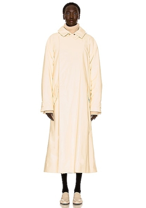 The Row Clemence Coat in Buttercream - Cream. Size S (also in ).