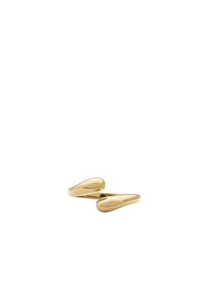 STONE AND STRAND Golden Droplet Hug Ring in Metallic Gold. Size 8.