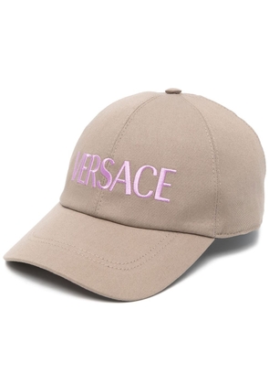 Versace logo embroidered cap - Neutrals