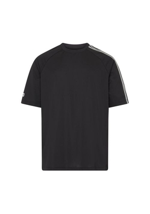 Short-sleeved t-shirt with 3 bands