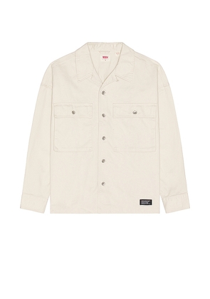LEVI'S Masonic Patch Pocket Over Shirt in Cream. Size L, S.