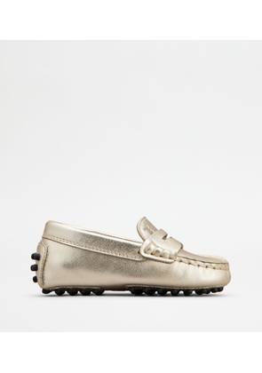 Tod's - Junior Gommino Driving Shoes in Leather, GOLD, 20 - Junior Shoes