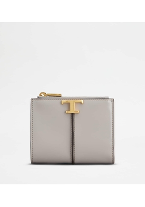 Tod's - T Timeless Wallet in Leather, GREY,  - Wallets