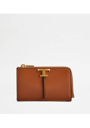 Tod's - T Timeless Pouch in Leather, BROWN,  - Wallets