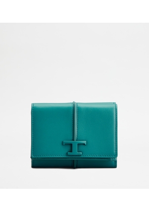 Tod's - T Timeless Wallet in Leather, GREEN,  - Wallets