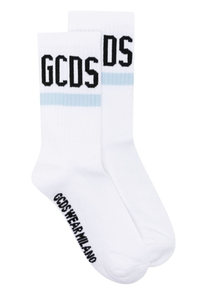 Gcds logo-embroidered ribbed socks - White