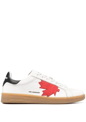 Dsquared2 maple leaf low-top sneakers - White